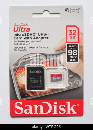 SAN FRANCISCO, USA - ca. August 2019: Sandisk Ultra MicroSDHC SD-Karte Stockfoto