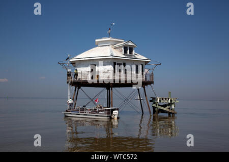 Der mittleren Bucht oder Mobile Bay Leuchtturm, Mobile Bay, Alabama Stockfoto