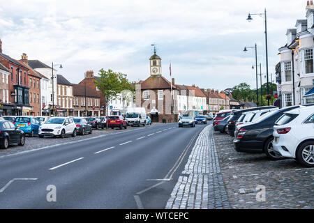 Yarm High Street, der durch das Zentrum von Yarm, North Yorkshire Stockfoto