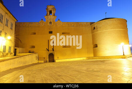 Die Präsidenten Palast in der Zitadelle in der Nacht, Bastia, Korsika, Frankreich Stockfoto