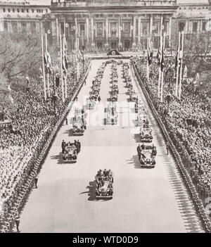 Der Anschluss gelang: Hitler in Wien (April 1938). Die Reich begann die Politik der Annexionen durch die Kontrolle Österreich. Stockfoto