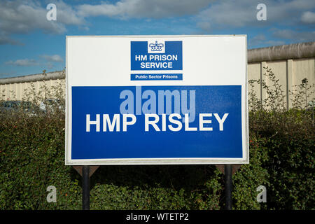 Signage für HMP Risley Gefängnis in Warrington, Großbritannien. Stockfoto