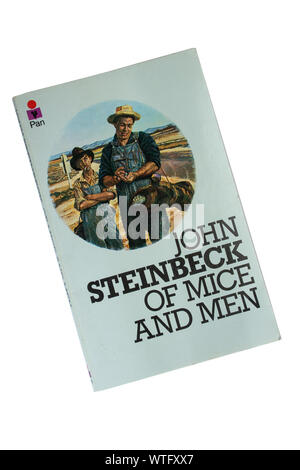 Von Mäusen und Menschen Taschenbuch Buch, ein Roman des amerikanischen Schriftstellers Schriftsteller der Schriftsteller John Steinbeck Stockfoto