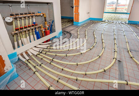 Fußbodenheizung im Neubau Wohnhaus Stockfoto