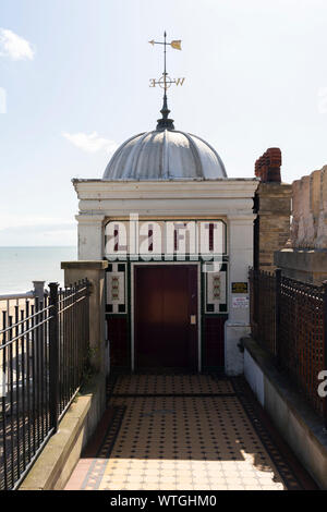 Eastcliff Lift (viktorianisch) - Ramsgate, Kent UK Stockfoto