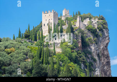 Arco - die mittelalterliche Burg. Stockfoto