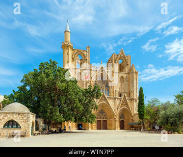 Lala Mustafa Pascha Moschee, ursprünglich bekannt als die Kathedrale des heiligen Nikolaus, Famagusta (Gazimagusa), Zypern (Nordzypern). Stockfoto