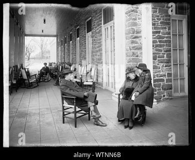 Frau A. Mitchell Palmer & Maria Dixon Stockfoto