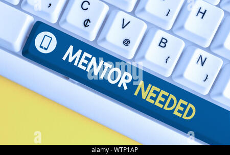 Wort schreiben Text Mentor benötigt. Business Foto zur Schau stellen wollte Hilfe für mehr erfahren oder mehr Kenntnisse nachweisen Weiß PC-Tastatur Stockfoto