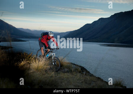 Dallas Hewett im Norden zu den Mavora Lake nach Süden, Southland, Neuseeland. Stockfoto