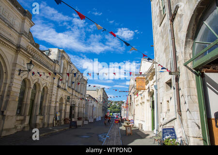 Ausblick Um die Steampunk Straßen der Küstenstadt Oamaru, North Otago, Neuseeland. Stockfoto