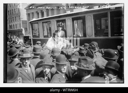 Mrs John Rogers Jr.--Wahlrecht shop Stockfoto