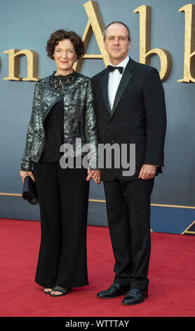 London, Großbritannien. 09 Sep, 2019. Olwen und Kevin Doyle besuchen die Weltpremiere von Downton Abtei am Leicester Square in London. Credit: SOPA Images Limited/Alamy leben Nachrichten Stockfoto
