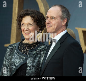 London, Großbritannien. 09 Sep, 2019. Olwen und Kevin Doyle besuchen die Weltpremiere von Downton Abtei am Leicester Square in London. Credit: SOPA Images Limited/Alamy leben Nachrichten Stockfoto