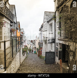 Clovelly, einem kleinen Hafen und Hillside Village in der Zeit verloren an der Küste von North Devon. Der Weg mit einem clourfade effect  Stockfoto