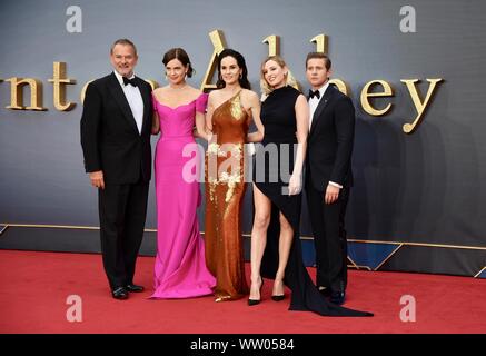 Hugh Bonneville, Elizabeth McGovern, Michelle Dockery, Laura Carmichael, Allen Leech. "Ownton Abtei" Weltpremiere, Cineworld, Leicester Square, London. Großbritannien Stockfoto