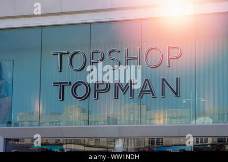 Topshop und Topman store Front in Brighton, Großbritannien Stockfoto
