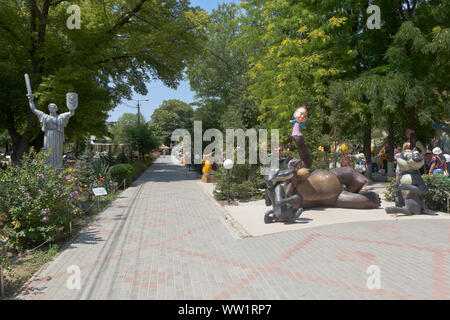 Bachtschyssaraj, Krim, Russland - Juli 22, 2019: Gasse in der bachtschissarai Miniaturpark, Krim Stockfoto