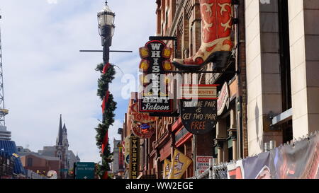 Zeichen auf Broadway Street Nashville Stockfoto