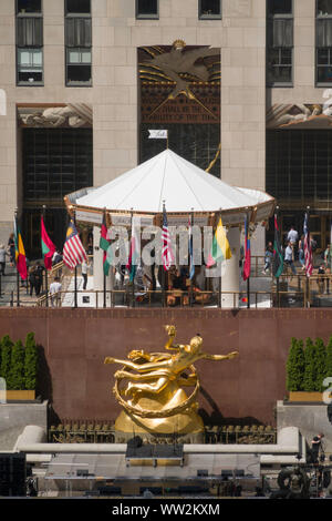 Prometheus Statue und 30 Rock, Rockefeller Center NEW YORK CITY Stockfoto