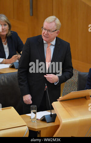 Edinburgh, Großbritannien. 12 Sep, 2019. Im Bild: Jackson Carlaw MSP-Führer der Schottischen Konservativen und Unionist Party. Erste Sitzung des Ersten Minister Fragen als das schottische Parlament versucht, einen Weg durch den Fallout der neuesten Brexit Verwirrung zu lenken und Schottland von aus der EU zu verhindern. Credit: Colin Fisher/Alamy leben Nachrichten Stockfoto