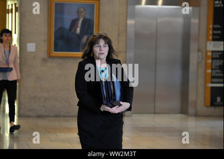 Edinburgh, Großbritannien. 12 Sep, 2019. Im Bild: Jeane Freeman MSP-Gesundheitsminister. Erste Sitzung des Ersten Minister Fragen als das schottische Parlament versucht, einen Weg durch den Fallout der neuesten Brexit Verwirrung zu lenken und Schottland von aus der EU zu verhindern. Credit: Colin Fisher/Alamy leben Nachrichten Stockfoto