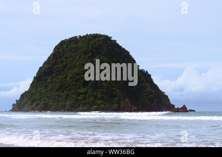 Rote Insel Strand in Ostjava, Indonesien Stockfoto