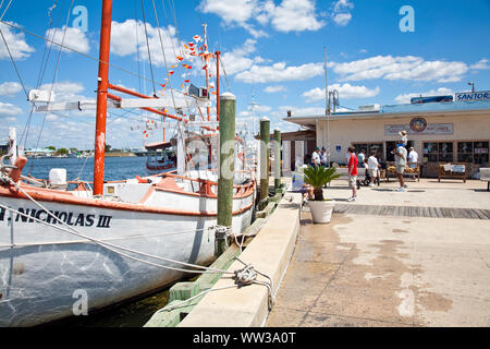 Tarpon Springs, Florida Seehafen, USA, traditionelle griechische Schwamm Industrie Stockfoto