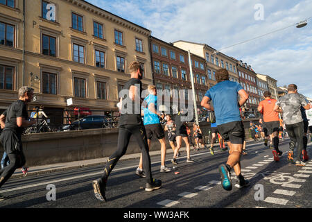 Stockholm, Schweden. September 2019. Die Teilnehmer in Stockholm Halvamarathon statt am 8. September 2019 Stockfoto