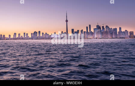 Toronto Wolkenkratzer von der Mitte der Insel, Ontario, Toronto Stockfoto