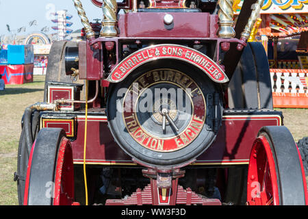 Blandford Forum. Dorset. Vereinigtes Königreich. 24. August 2019. in der Nähe der Vorderseite eines Burrell Zugmaschine auf Anzeige an der Great Dorset Steam Fair. Stockfoto