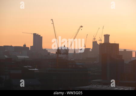 Leeds Skyline bei Sonnenaufgang Stockfoto