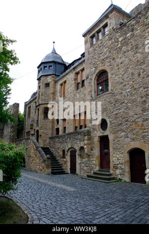 Schloss Alzey, heute Sitz des Amtsgerichtes und des Internats, Alzey, Rheinland-Pfalz, Deutschland Stockfoto