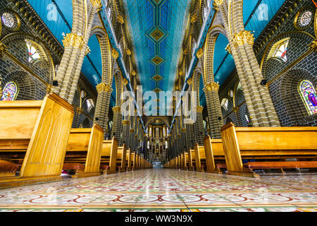 Blick auf die Kirche des Dorfes Jardin in Bogota, Kolumbien Stockfoto