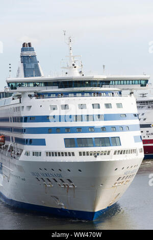 Weißes Silja Serenade Schiff in Helsinki Finnland Stockfoto