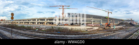 Bang Sue Hauptbahnhof oder Bang Sue Grand Station in Chatuchak Verkehrsknotenpunkt geplante Eröffnung im Baustelle Landschaft 2012. 17. August 2018. B Stockfoto