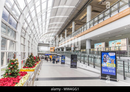 Hong Kong International Airport Transportation hub Gebäude Interieur. Hongkong, den 23. November 2017. Stockfoto