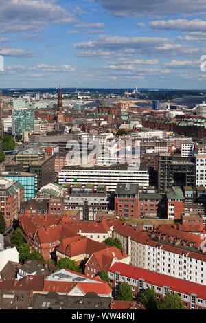 Blick vom Michel über die Stadt Hamburg. Stockfoto