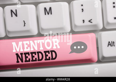 Wort schreiben Text Mentor benötigt. Business Foto zur Schau stellen wollte Hilfe für mehr erfahren oder mehr Kenntnisse nachweisen Weiß PC-Tastatur Stockfoto