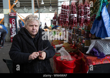 Dezerter Basar, von Tiflis größter Lebensmittelmarkt, Tsinamdzgvrishvili Straße, Tiflis, Georgien. Stockfoto