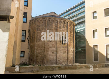 Die Kirche von San Lazaro in der Plaza del Pedro del Raval in Barcelona, ist eine romanische Kapelle, die Teil worden war eines Krankenhauses zu c Stockfoto
