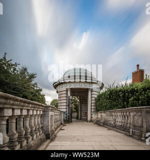 London, UK, 11. September 2019 - Hampstead Pergola und Hill Garden in London, England Stockfoto