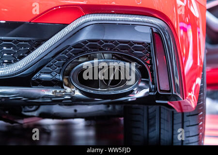 Frankfurt am Main, Deutschland. 13 Sep, 2019. Die Klappe der Abgasanlage eines Audi RS7 können auf der IAA gesehen werden. Foto: Silas Stein/dpa Quelle: dpa Picture alliance/Alamy leben Nachrichten Stockfoto