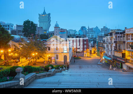 Nachtansicht von Macau Stadtbild bei Nacht in Macau, China. Stockfoto