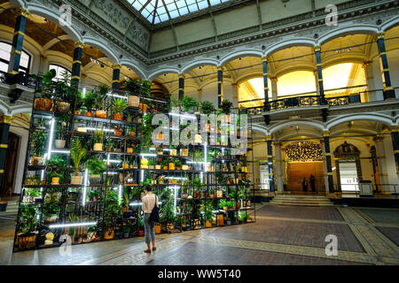 26 08 2019 Berlin Deutschland Installation Von Rashid Johnson Unter Dem Titel Antoine S Organ Im Rahmen Der Ausstellung Garten Der Luste Im Foyer Stockfotografie Alamy