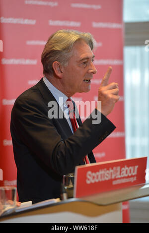 Glasgow, UK. 13. September 2019. Im Bild: Lesley Laird MP-Shadow Minister für Schottland.. Schottische Labour-vorsitzende Richard Leonard und Labours Schatzkanzler John McDonnell bieten Vorträge über ihre Pläne Macht und Reichtum zu verteilen und wie eine eingehende Labour Regierung wird sich radikal verändernde Richtlinien für Schottlands Wirtschaft liefern. COM Credit: Colin Fisher/Alamy leben Nachrichten Stockfoto