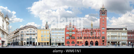 Schweiz, Basel, Rathaus und Marktplatz in der linearen Darstellung, streetline multiperspektivische Fotografie, Stockfoto