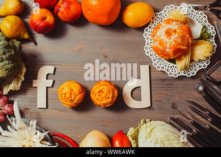 Das schöne Essen - geschnitzten Blumen aus Früchten, Kunst von Thailand Stockfoto