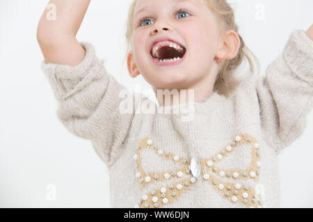 Mädchen mit Zahnlücke, Porträt Stockfoto