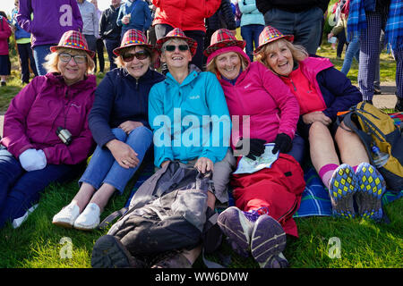 Auchterarder, Schottland, Großbritannien. 13. September 2019. Freitag Foresomes Spiele am Freitag Morgen um 2019 Solheim Cup am hundertjährigen Kurs in Gleneagles. Abgebildet; Team Europe Fans. Iain Masterton/Alamy leben Nachrichten Stockfoto